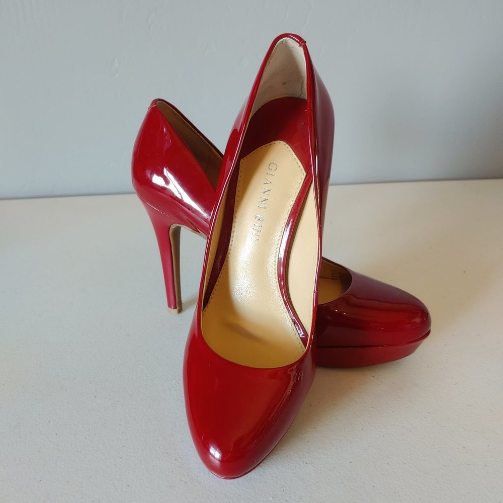 Gianni Bini Pumps "EUC"